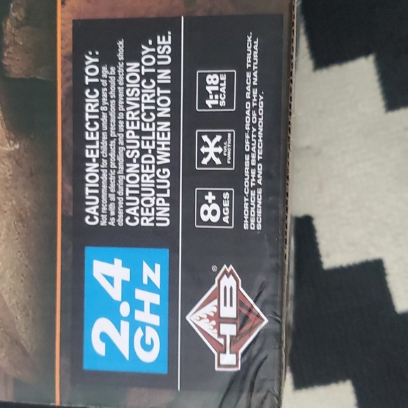 Blue Rock Crawler 1:18 Scale 4WD Rally Car 2.4GHz Radio Control RC Hobby Toy New - Picture 7 of 13